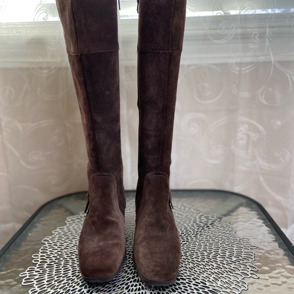 Aerosoles Minnesota Brown Suede Womens Boots, 5.5 - Picture 2 of 15